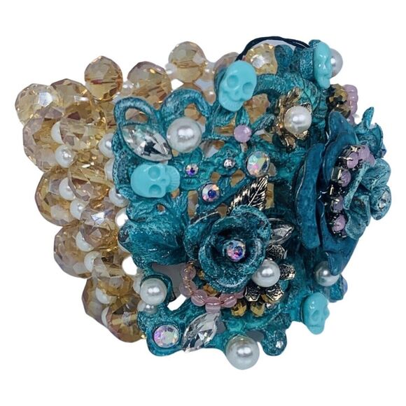 Betsey Johnson Blue Crystal Skull Statement Bracelet 7"  Flower TEAL PATINA - Picture 5 of 14